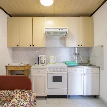 Apartment Elza Ičići
