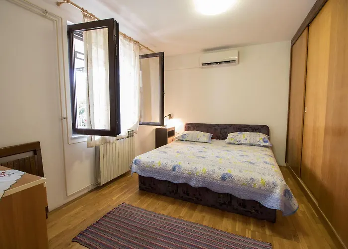 Elza Apartman